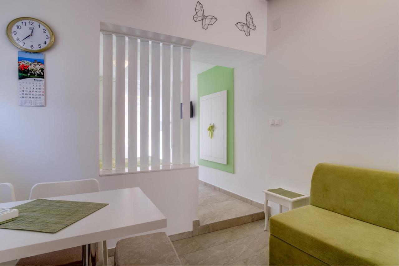 Lotta Apartment Nerezine Bagian luar foto